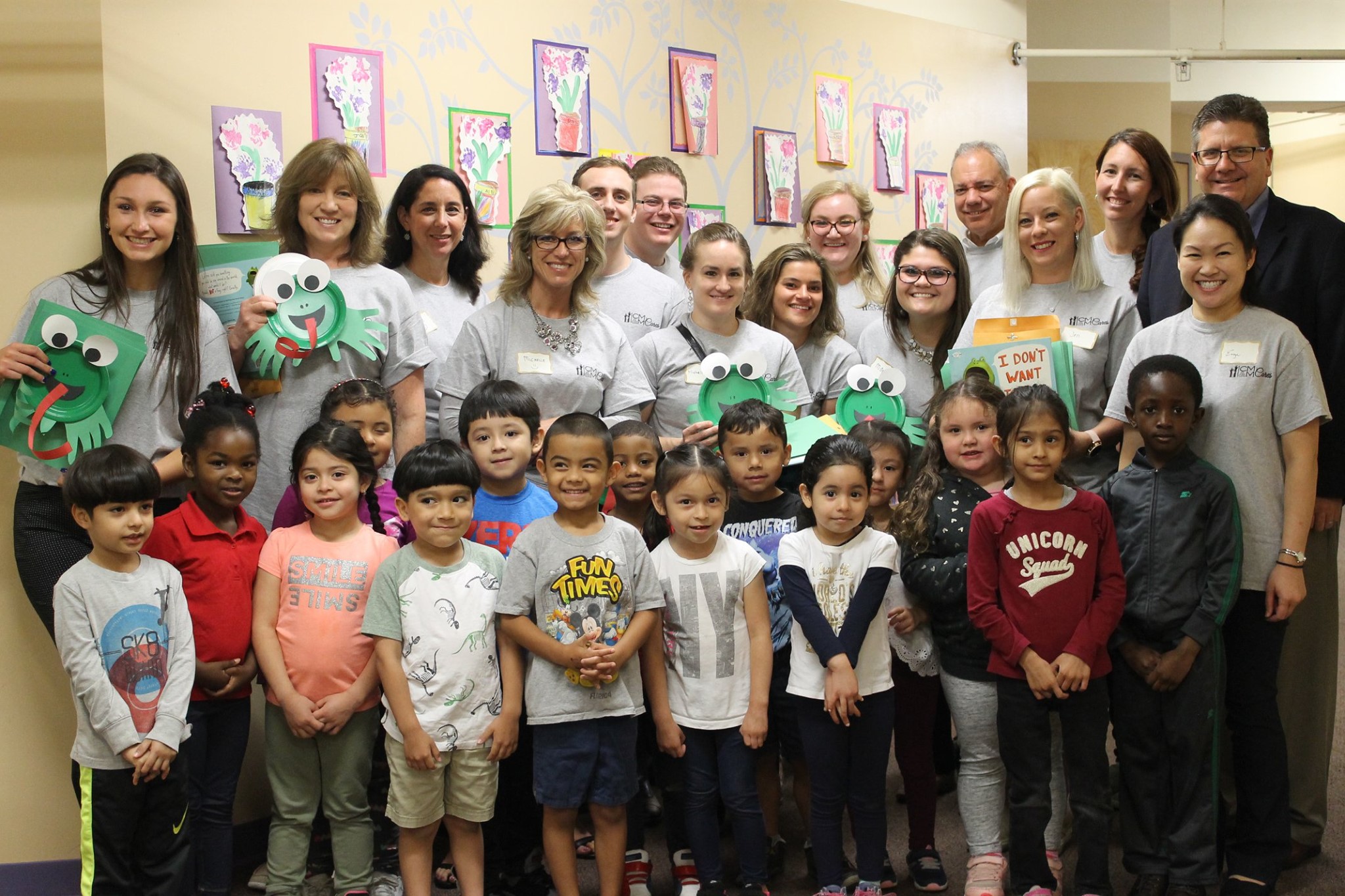 CMM Cares Volunteers with Family Service League